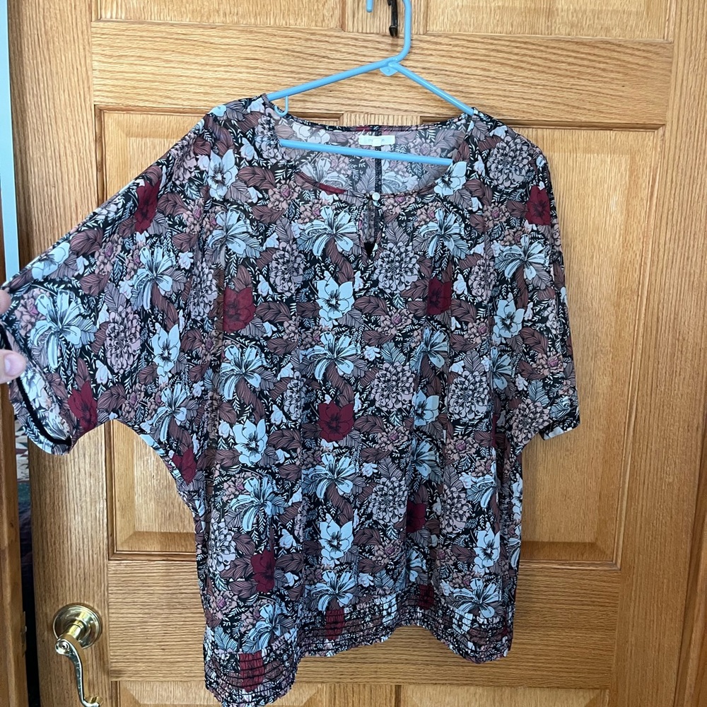 Maurice’s floral, short sleeve, sheer overlay blouse